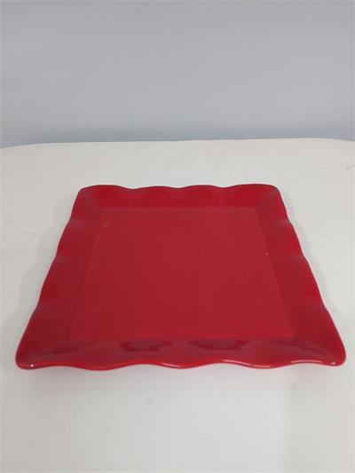 Bandeja Quadrada Babado Sem Pé/G Vermelho 2Cm Alt X 27Cm Diametro - BB Festas Aluguel 