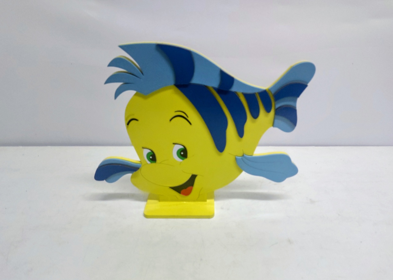 Totem Linguado (A Pequena Sereia) 28Cm Alt X 34Cm Larg  - BB Festas Aluguel 
