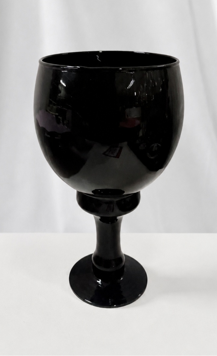 Vaso Taça Preto Louça M - BBFestasAluguel 