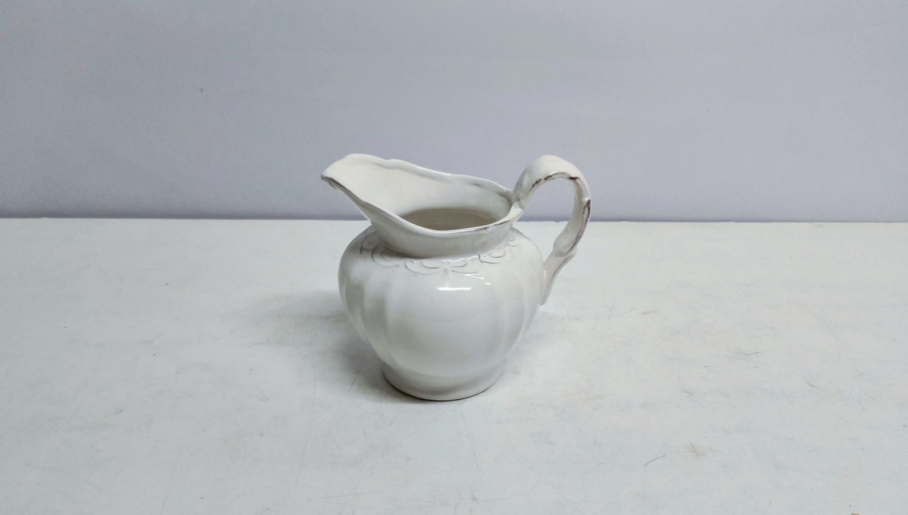 Vaso Xícara Branco 14Cm Alt X 16Cm Diametro - BB Festas Aluguel 