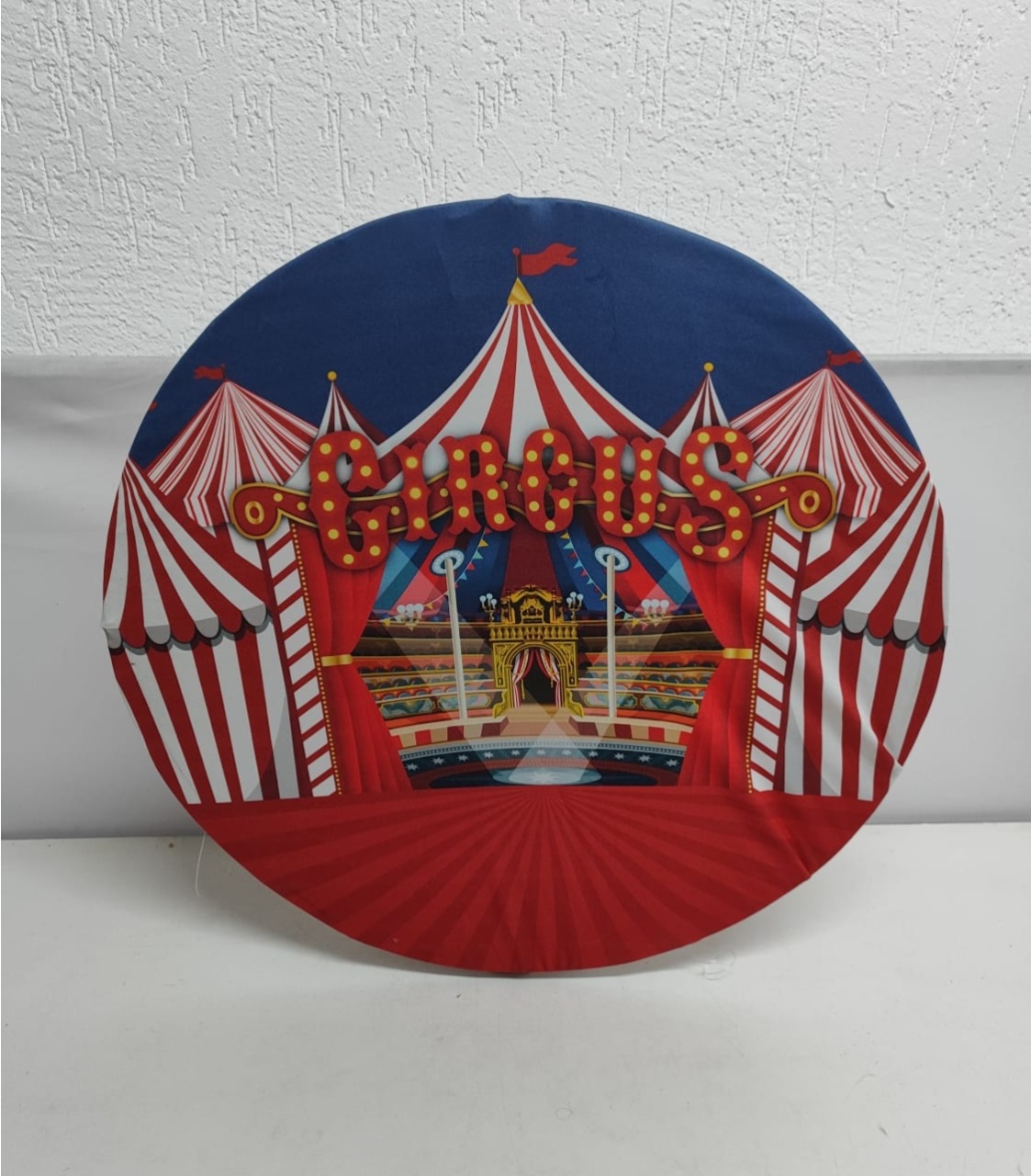 Painel Sublimado Redondo Circo Vermelho 60Cm  - BB Festas Aluguel 