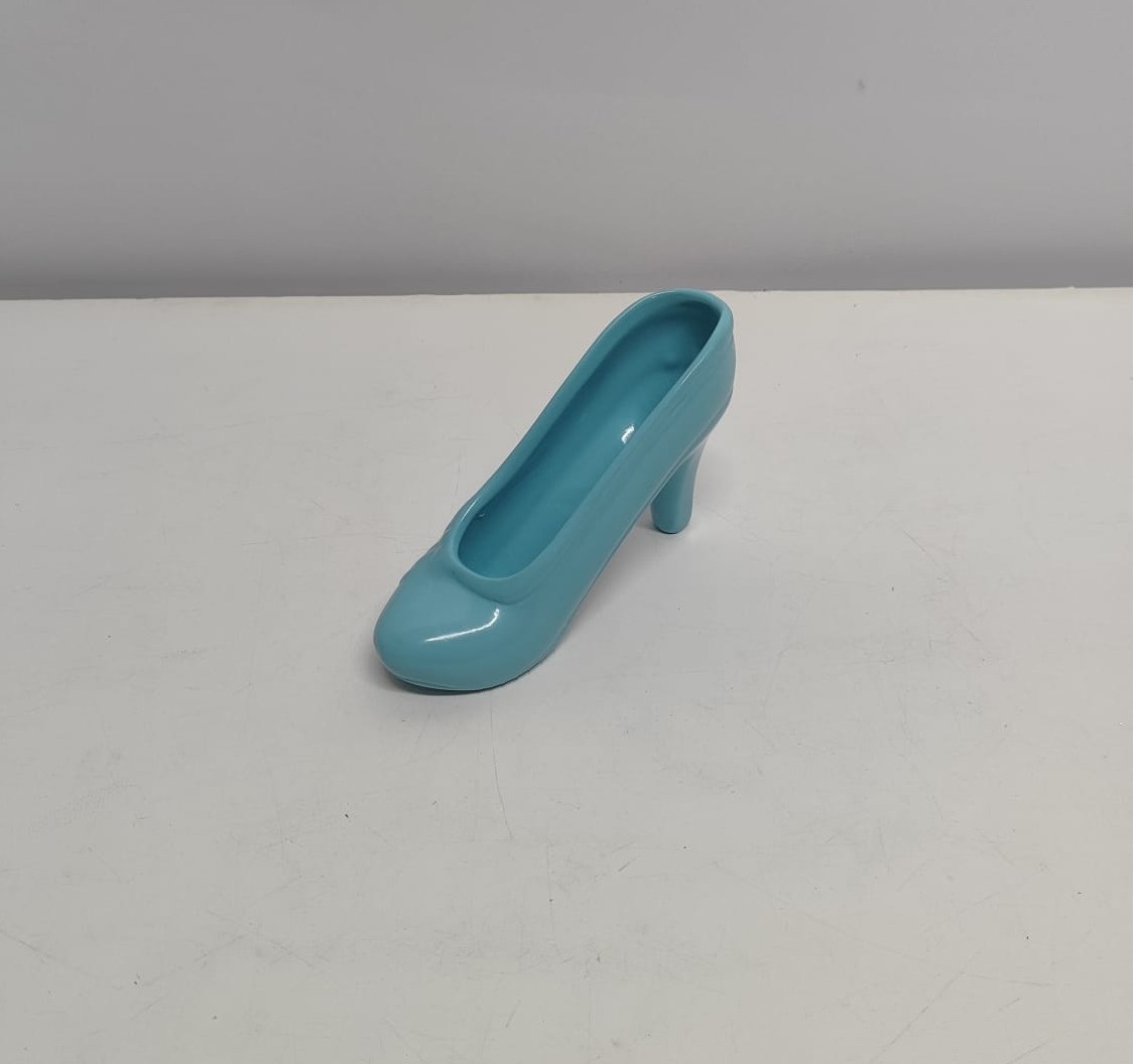 Sapatinho de Louça Azul - BB Festas Aluguel 