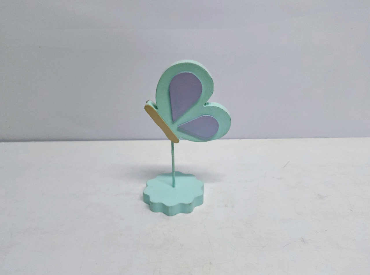 Totem Borboleta Mdf Verde Tiffany/Lilás 21Cm Alt X 10Cm Diametro  - BB Festas Aluguel 