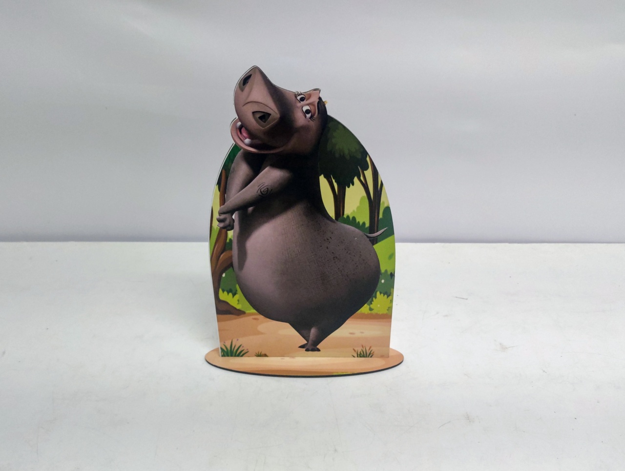 Totem Glória (Madagascar) 31Cm Alt X 22Cm Larg  - BB Festas Aluguel 