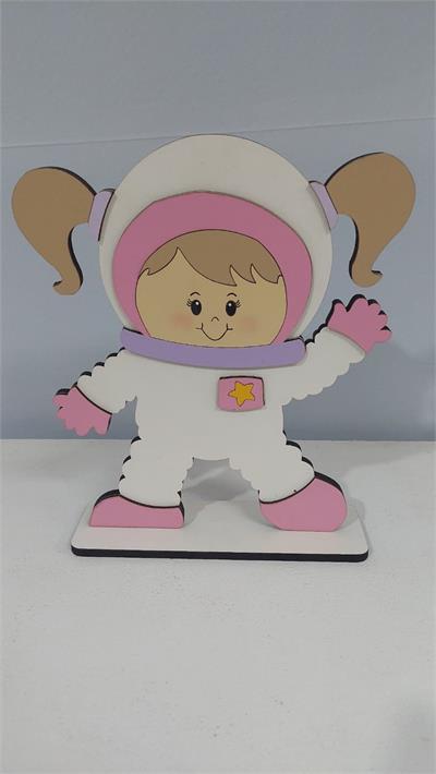 Totem Astronauta Menina P Em Mdf 25Cm X 20Cm - BB Festas Aluguel 