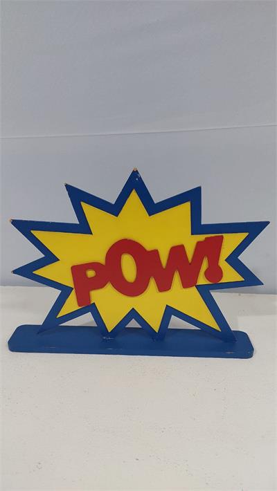 Totem Pow Azul Em Mdf (Herois) 23Cm X 30Cm - BB Festas Aluguel 