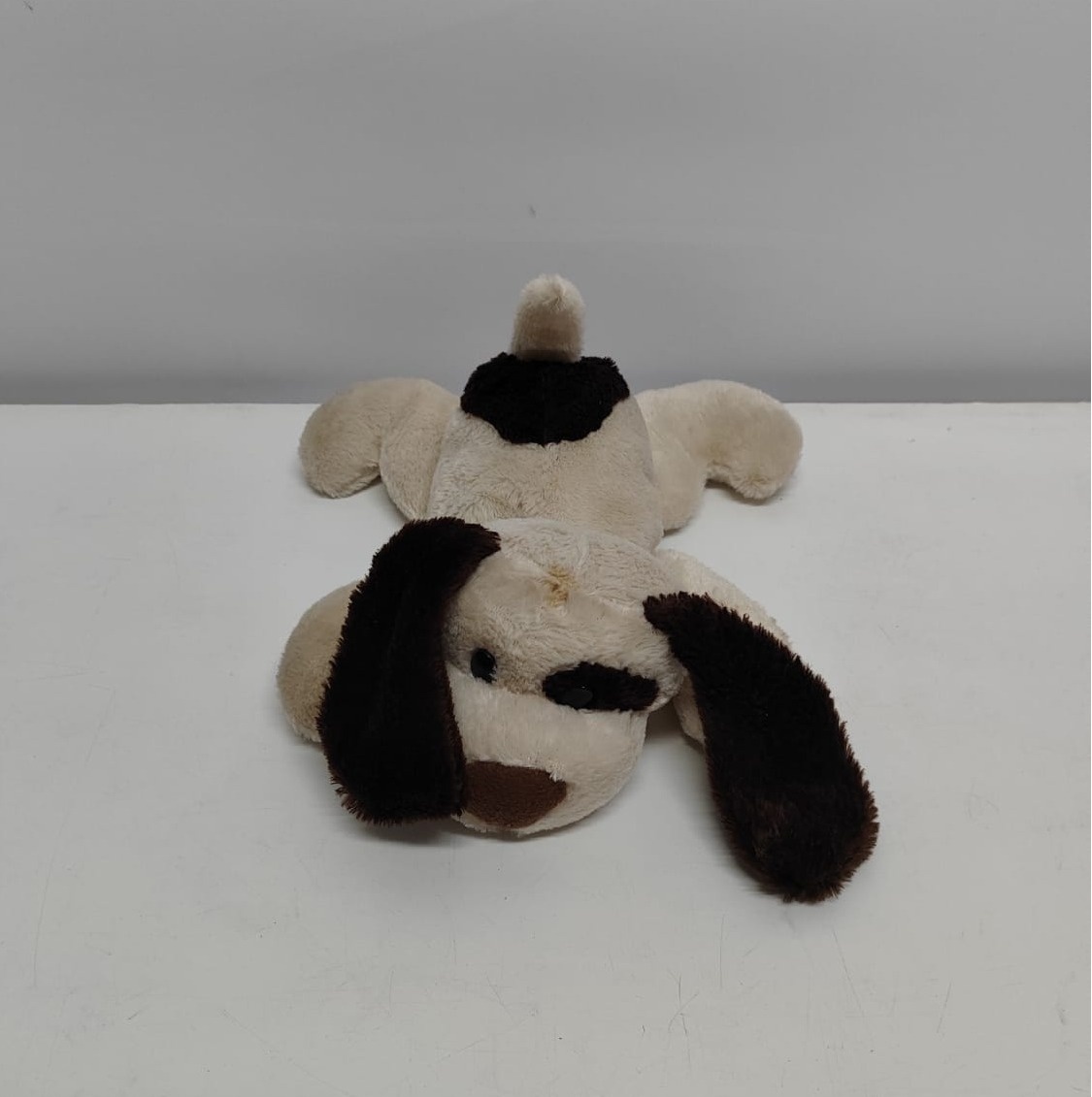 Feltro Cachorro Deitado - BB Festas Aluguel 