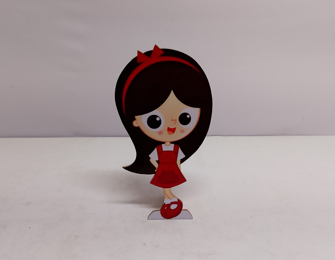 Totem Narizinho (Sítio Do Pica Pau Amarelo) 25Cm Alt X 13Cm Larg  - BB Festas Aluguel 