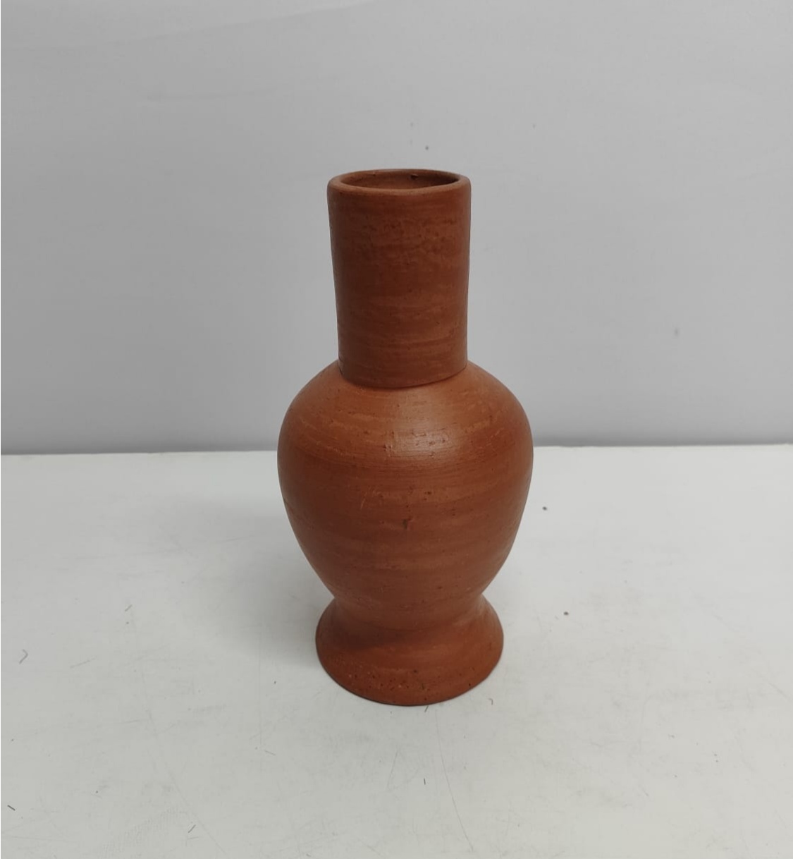 Vaso de Barro G 25Cm Alt X 10Cm Diametro - BBFestasAluguel 