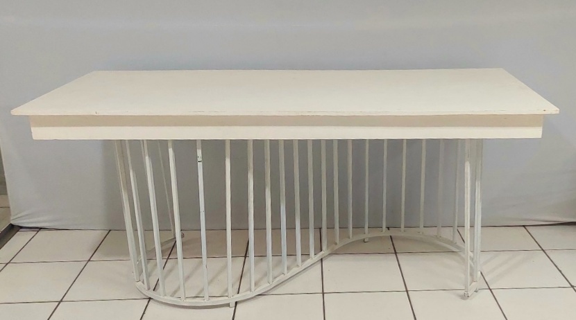 Mesa Retangular Base S Ferro Branco Com Tampo 80Cm Alt X 1,90M Larg X 80Cm Comp - BBFestasAluguel 