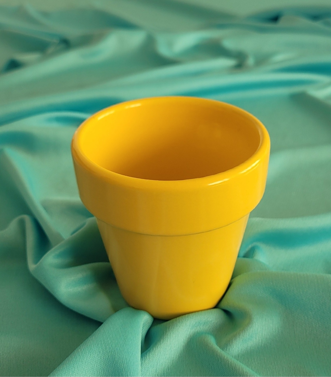 Mini Vaso Amarelo - lucia mendonça decoraçoes