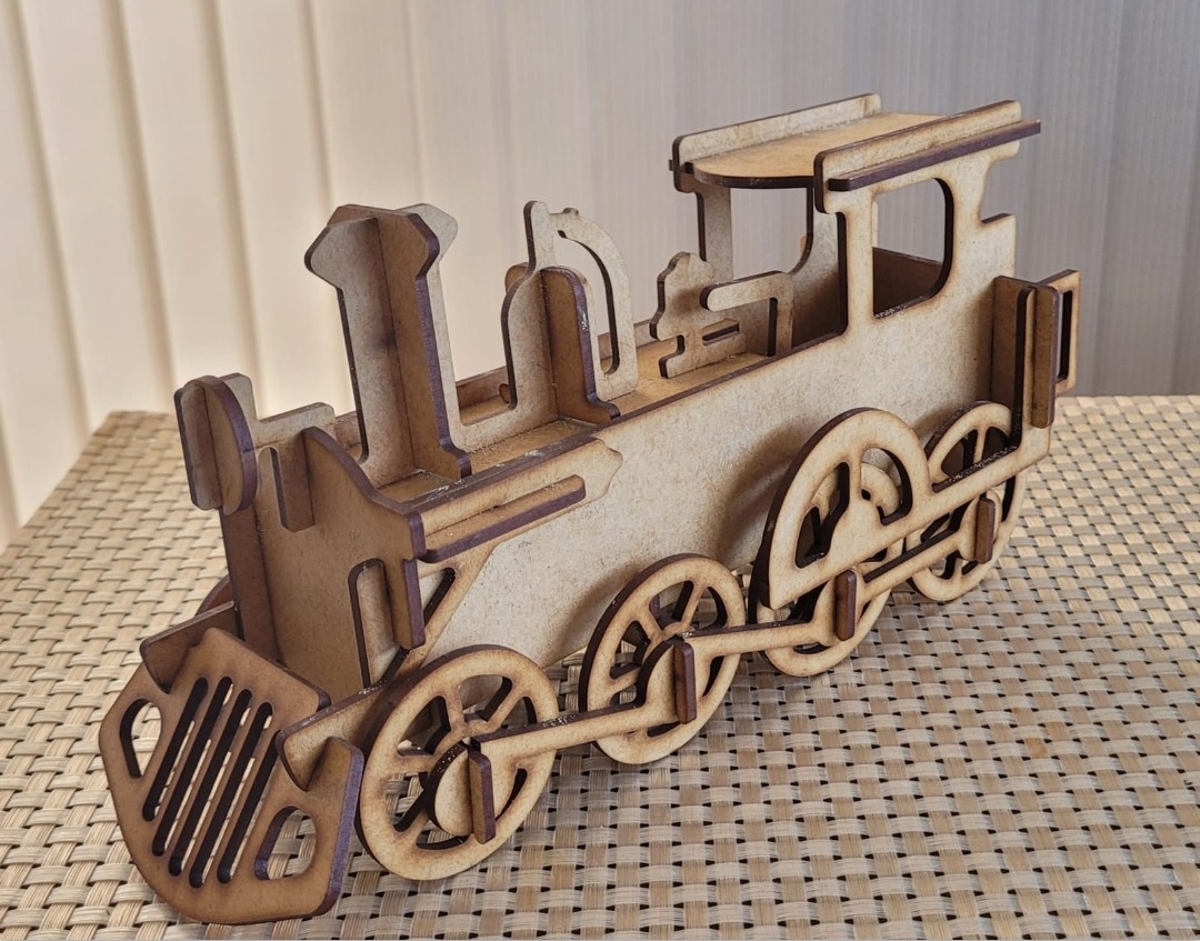 Trem - Máquina  - lucia mendonça decoraçoes