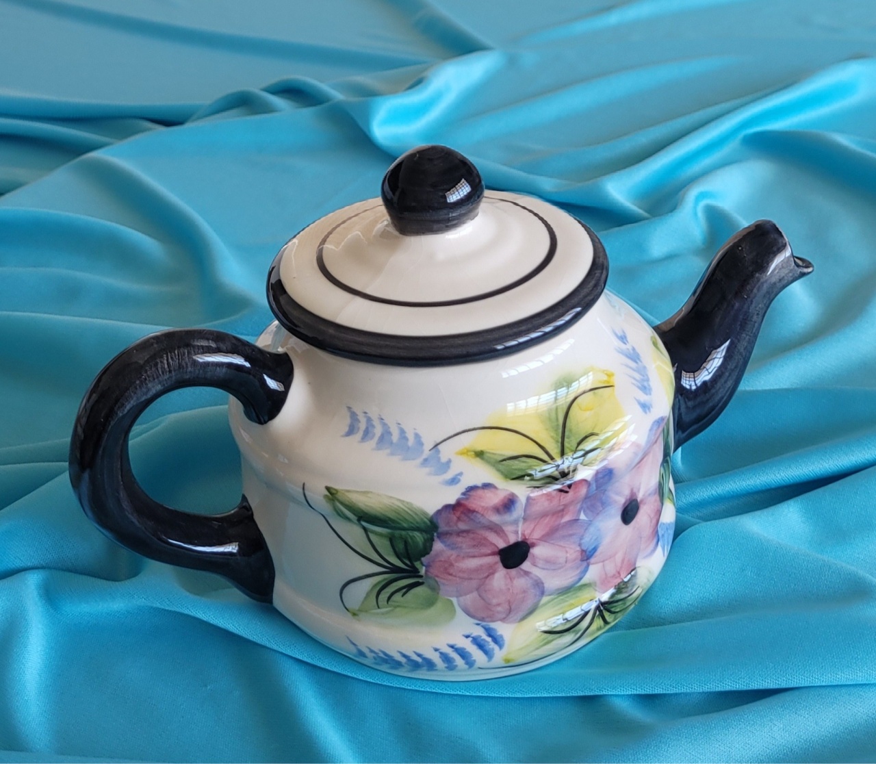  Chaleira Louça  - lucia mendonça decoraçoes