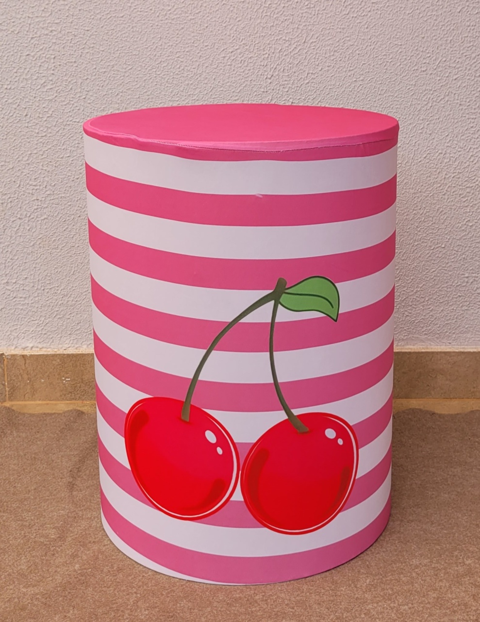 Capa Cilindro Cereja - M - lucia mendonça decoraçoes