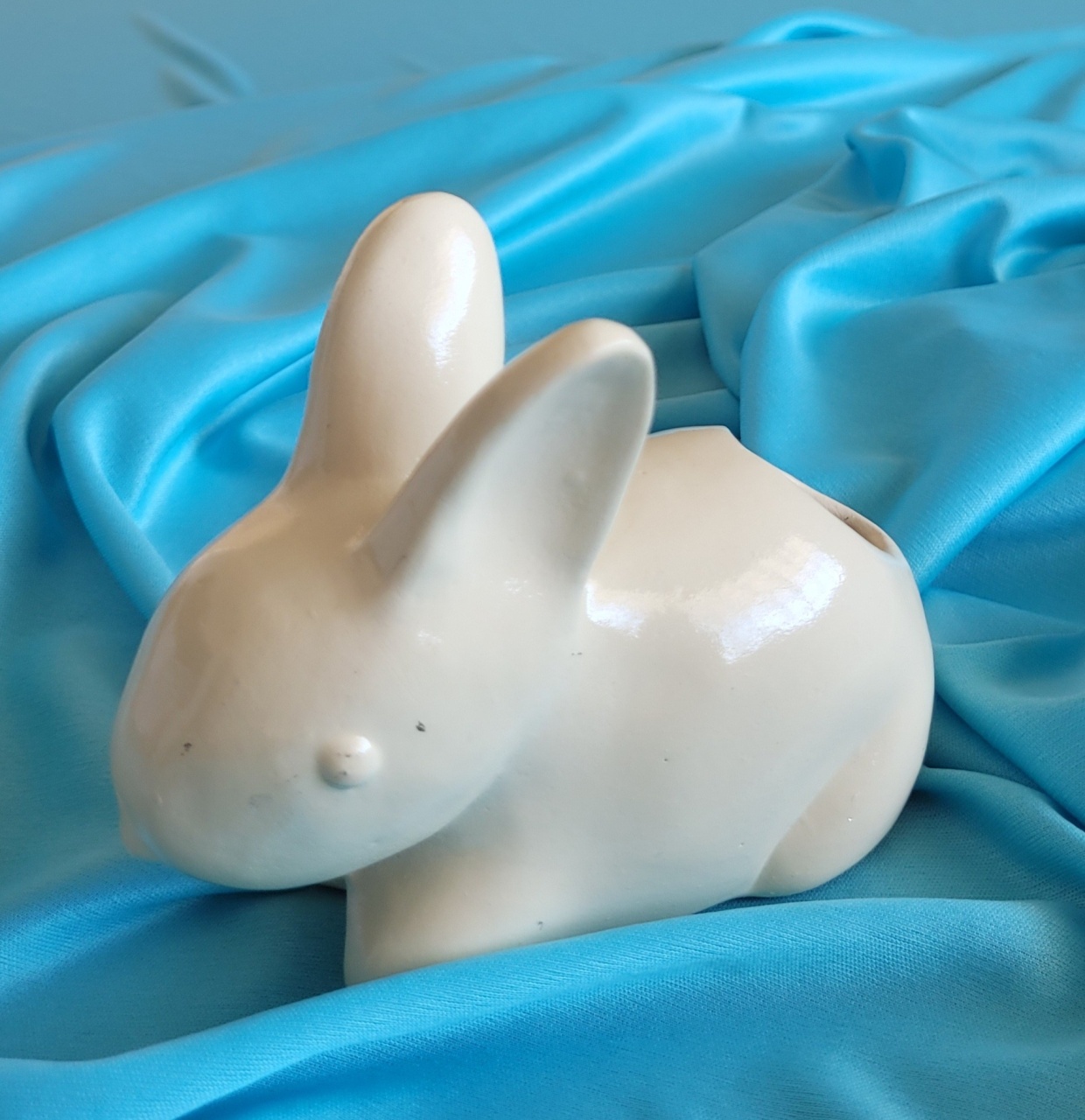 Coelho Creme   - lucia mendonça decoraçoes