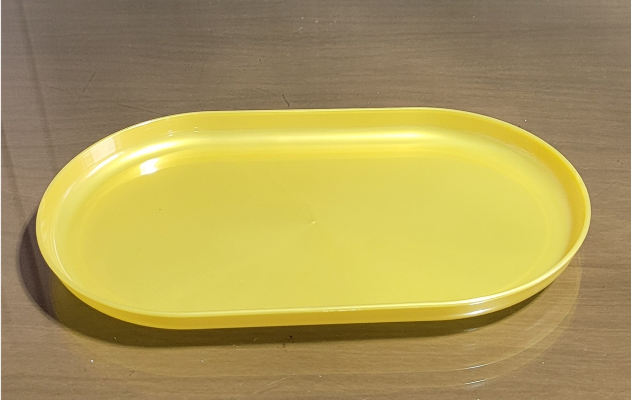 Bandeja Amarelo Ouro - lucia mendonça decoraçoes