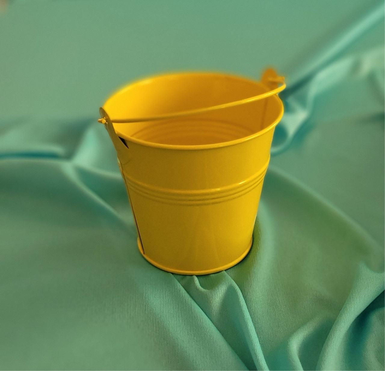 Baldinho Amarelo P - lucia mendonça decoraçoes