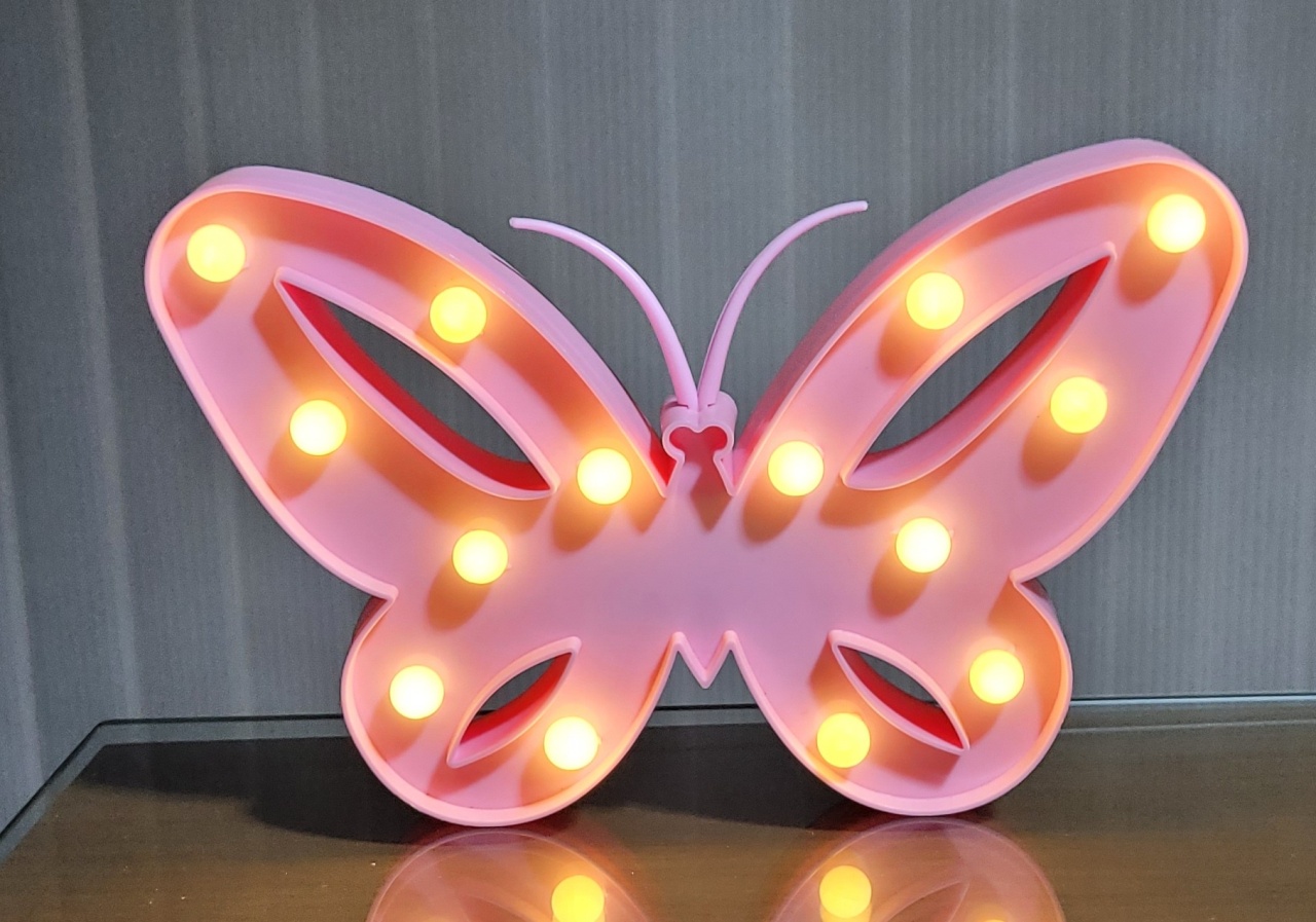 Borboleta Rosa - Led - lucia mendonça decoraçoes
