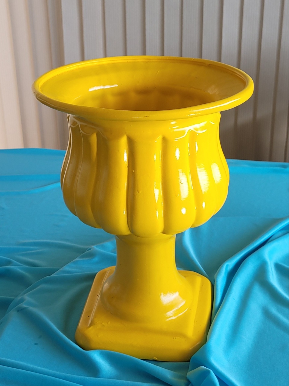 Vaso Amarelo M - lucia mendonça decoraçoes