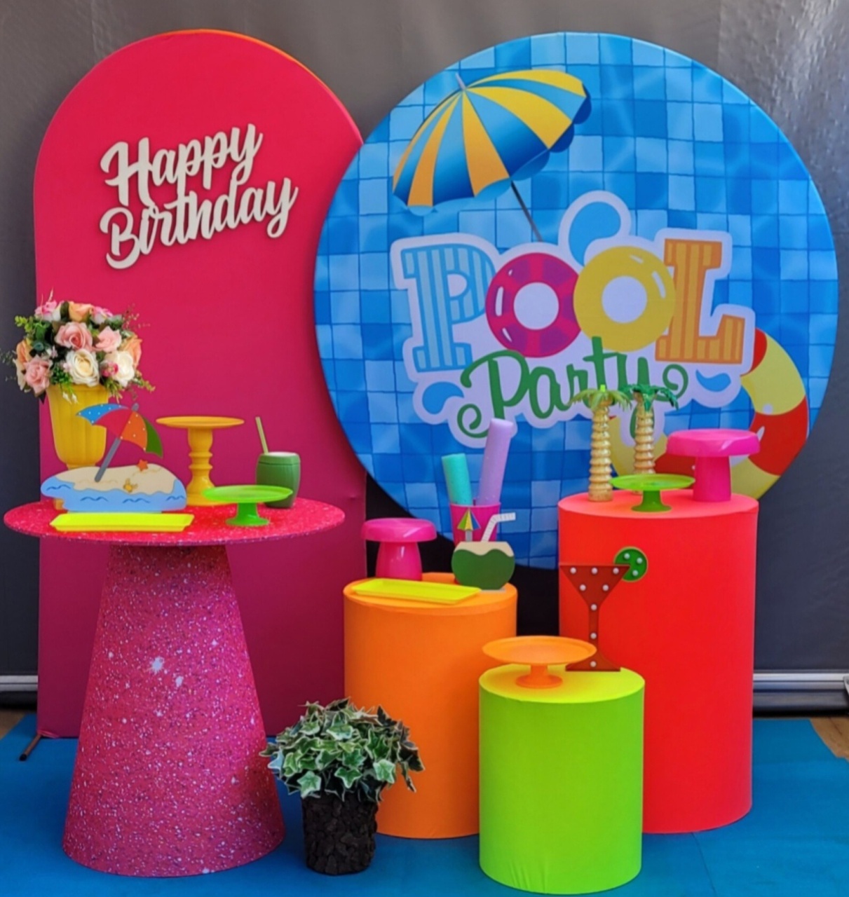 Pool Party - lucia mendonça decoraçoes