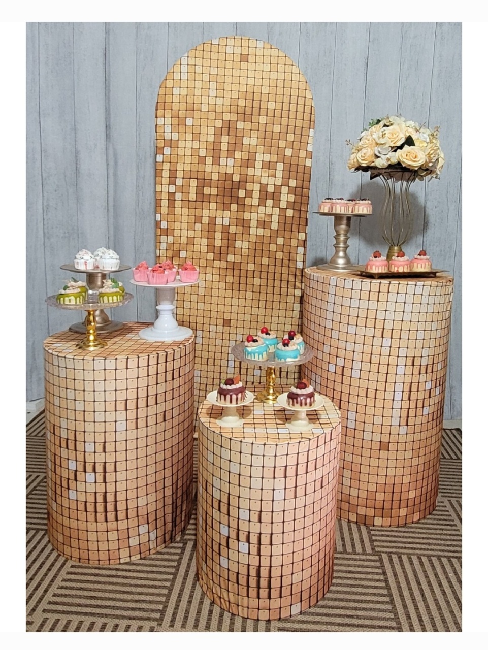Dourado Lantejoulas - lucia mendonça decoraçoes