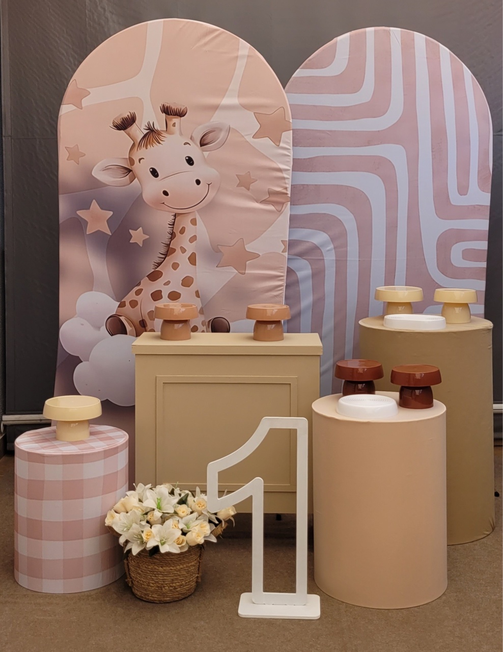 Girafinha M - lucia mendonça decoraçoes