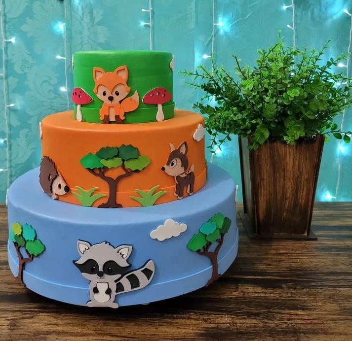 Bolo Safari Bb - lucia mendonça decoraçoes