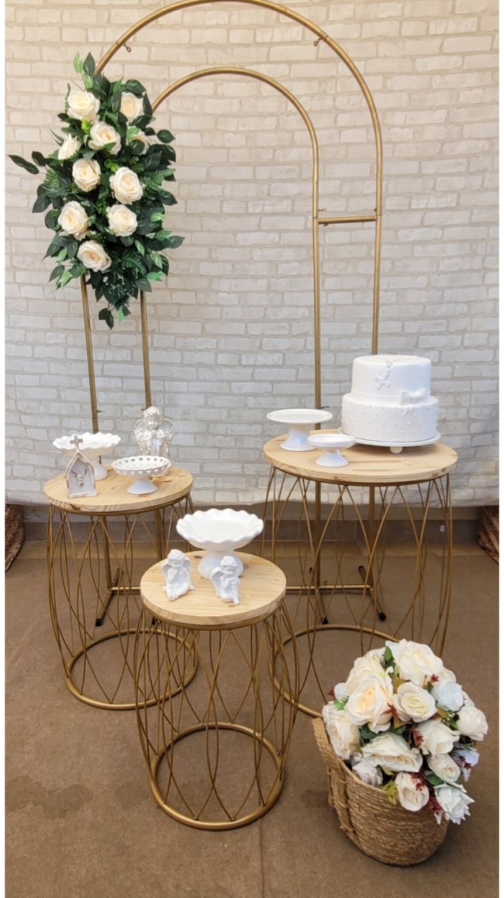 Batizado Portal Dourado - lucia mendonça decoraçoes