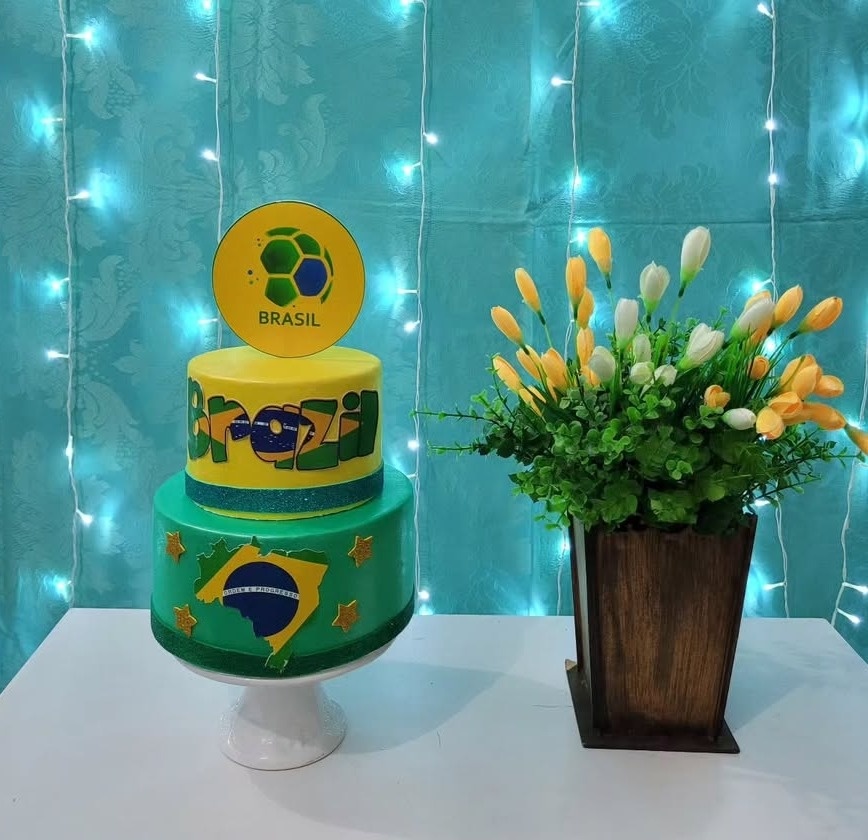 Bolo Brasil - lucia mendonça decoraçoes