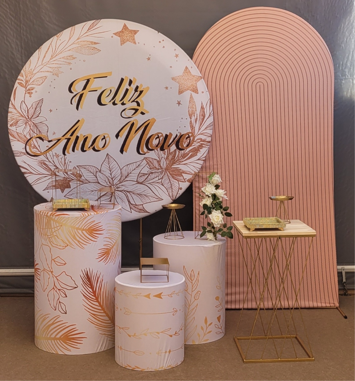 Ano Novo Dourado  M - lucia mendonça decoraçoes