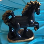Cavalo Preto G - imagem 1