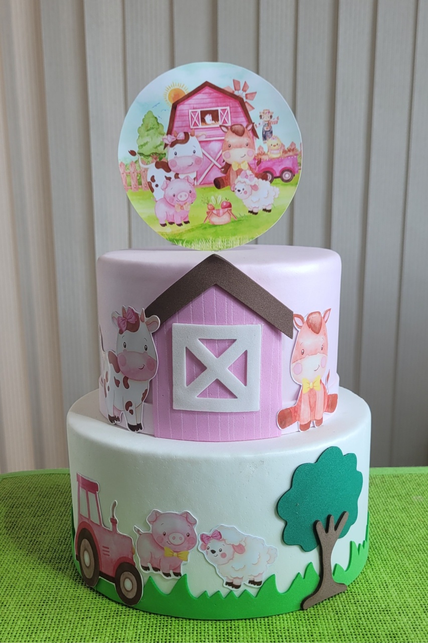 Bolo Fazendinha Rosa  - lucia mendonça decoraçoes