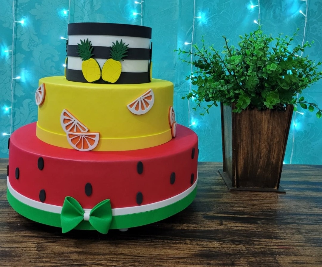 Bolo Frutas - lucia mendonça decoraçoes