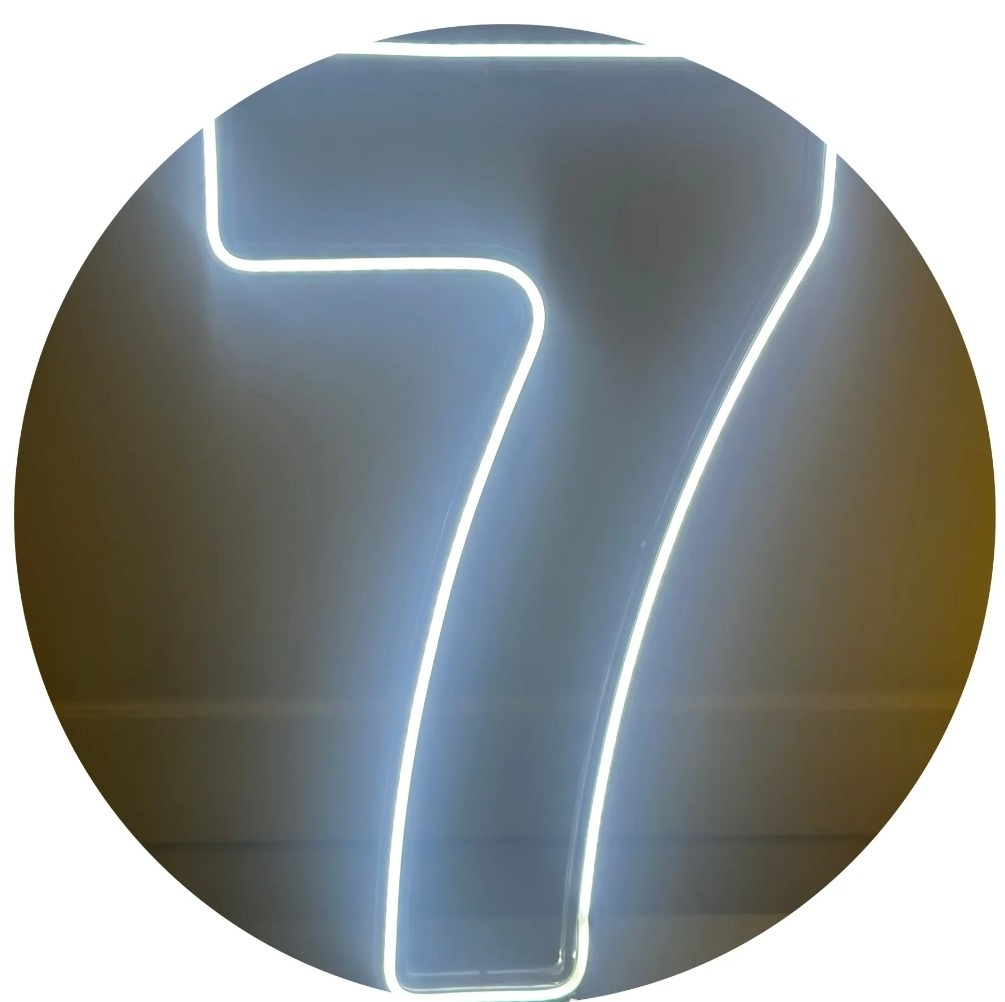 Número 7 - Led - Branco Frio  - lucia mendonça decoraçoes