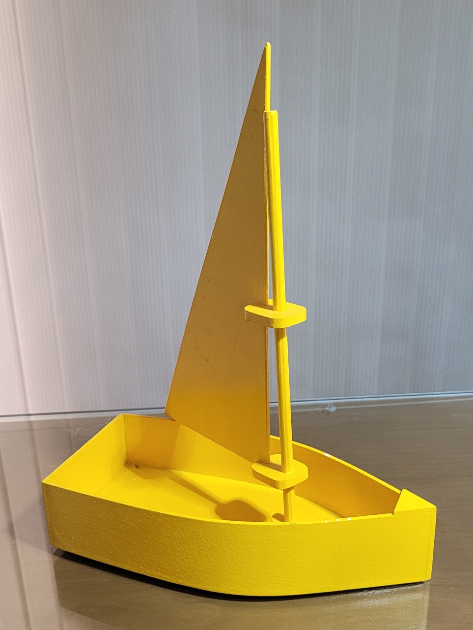 Porta Doces Barquinho Amarelo - lucia mendonça decoraçoes