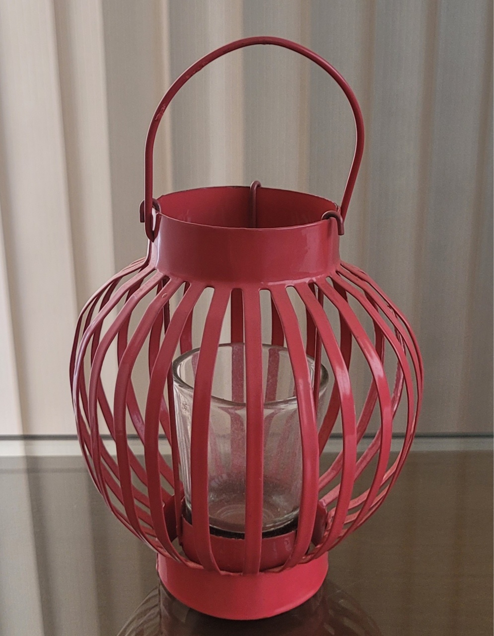Lanterna Vermelha  - lucia mendonça decoraçoes
