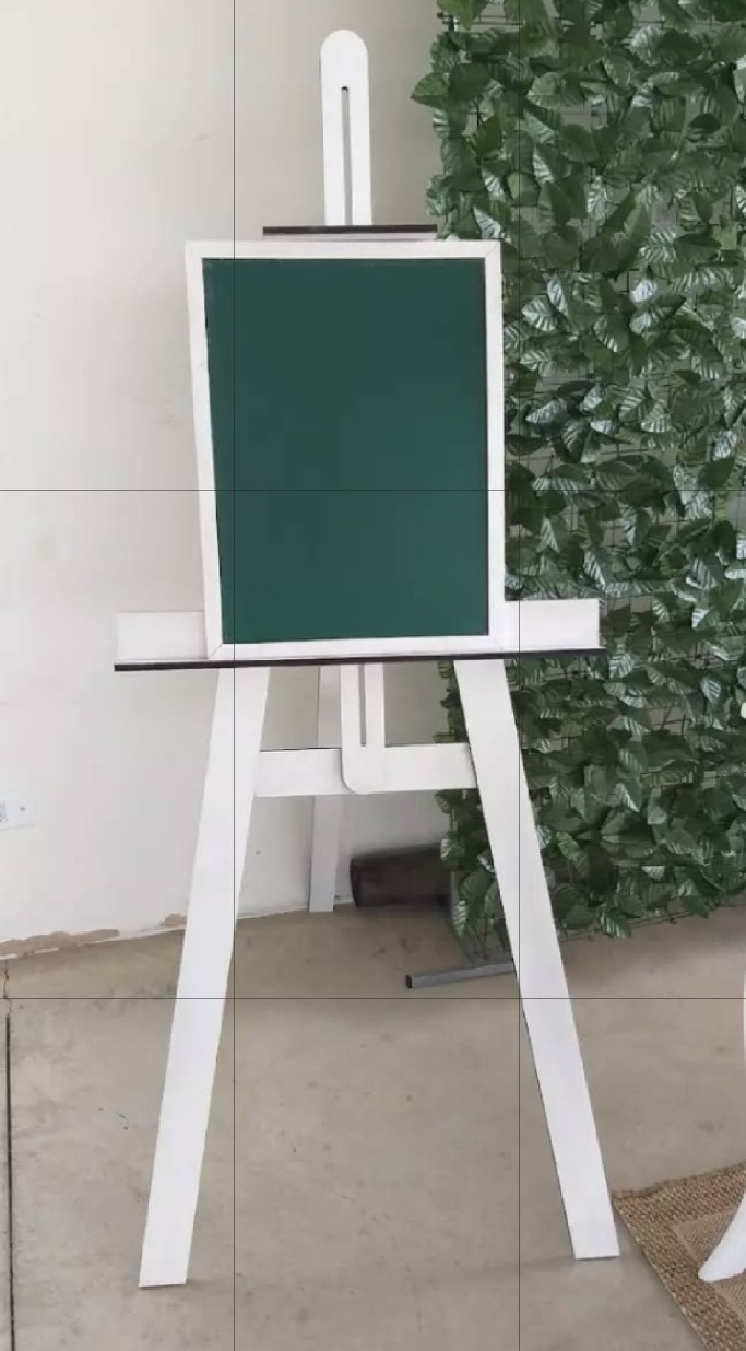 Cavalete Branco  - lucia mendonça decoraçoes