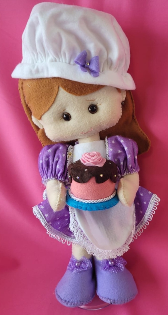 Confeiteira 1 - lucia mendonça decoraçoes
