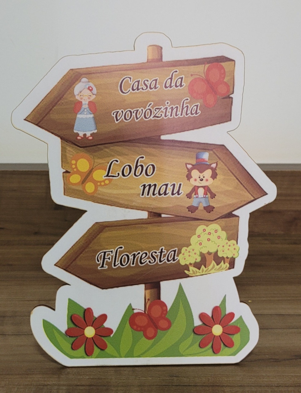 Placa ( Chapéuzinho) - Display de Mesa  - lucia mendonça decoraçoes
