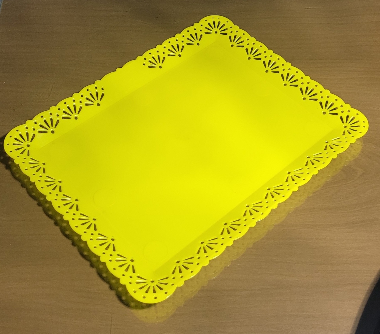 Bandeja Amarela M - lucia mendonça decoraçoes