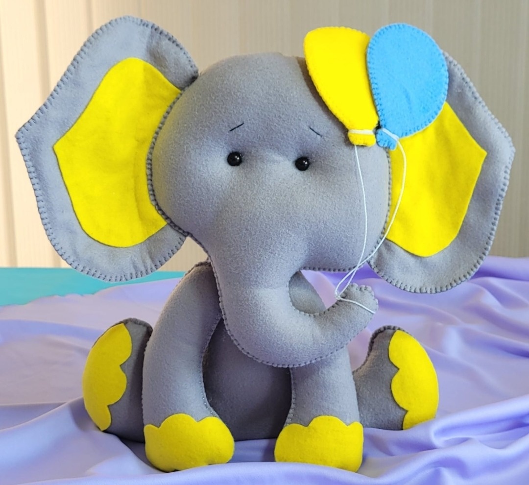 Cinza/ Amarelo- Elefante M - lucia mendonça decoraçoes