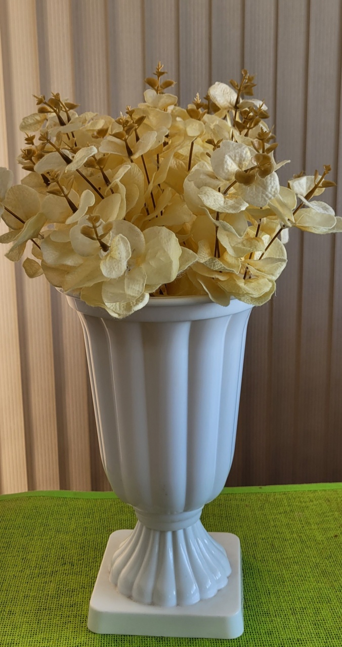 Arranjo Hastes Creme - lucia mendonça decoraçoes
