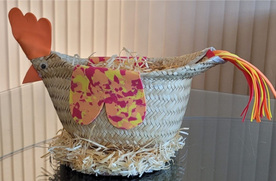 Galinha - Chapéu - lucia mendonça decoraçoes