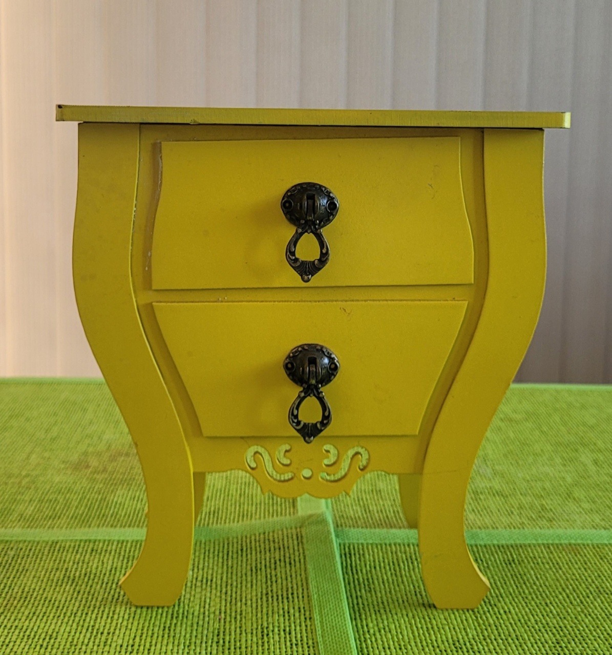 Biombe Amarelo - lucia mendonça decoraçoes
