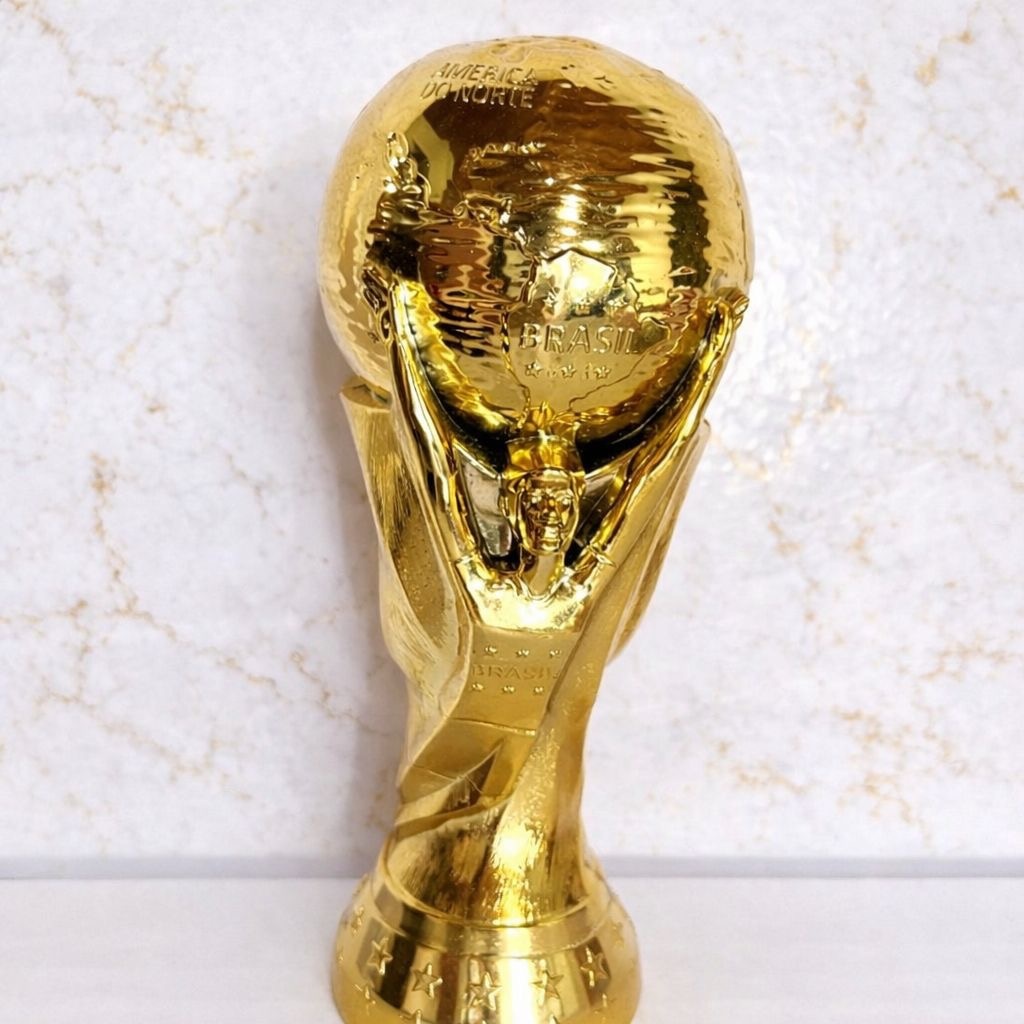 Display Taça Dourada Futebol - Brenda silva nascimento 