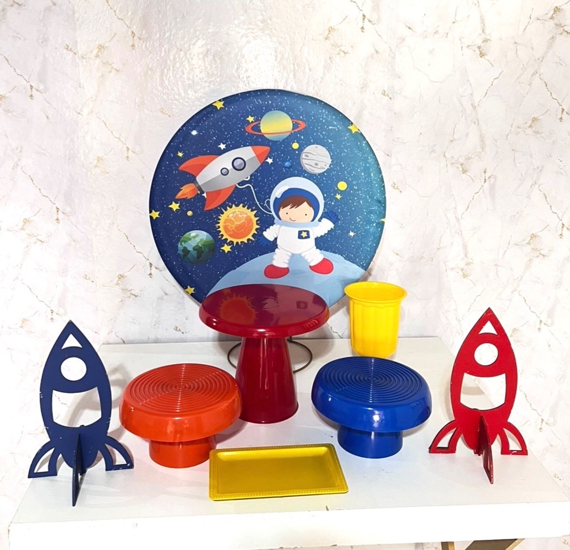 Festa Na Mesa Astronauta - Brenda silva nascimento 