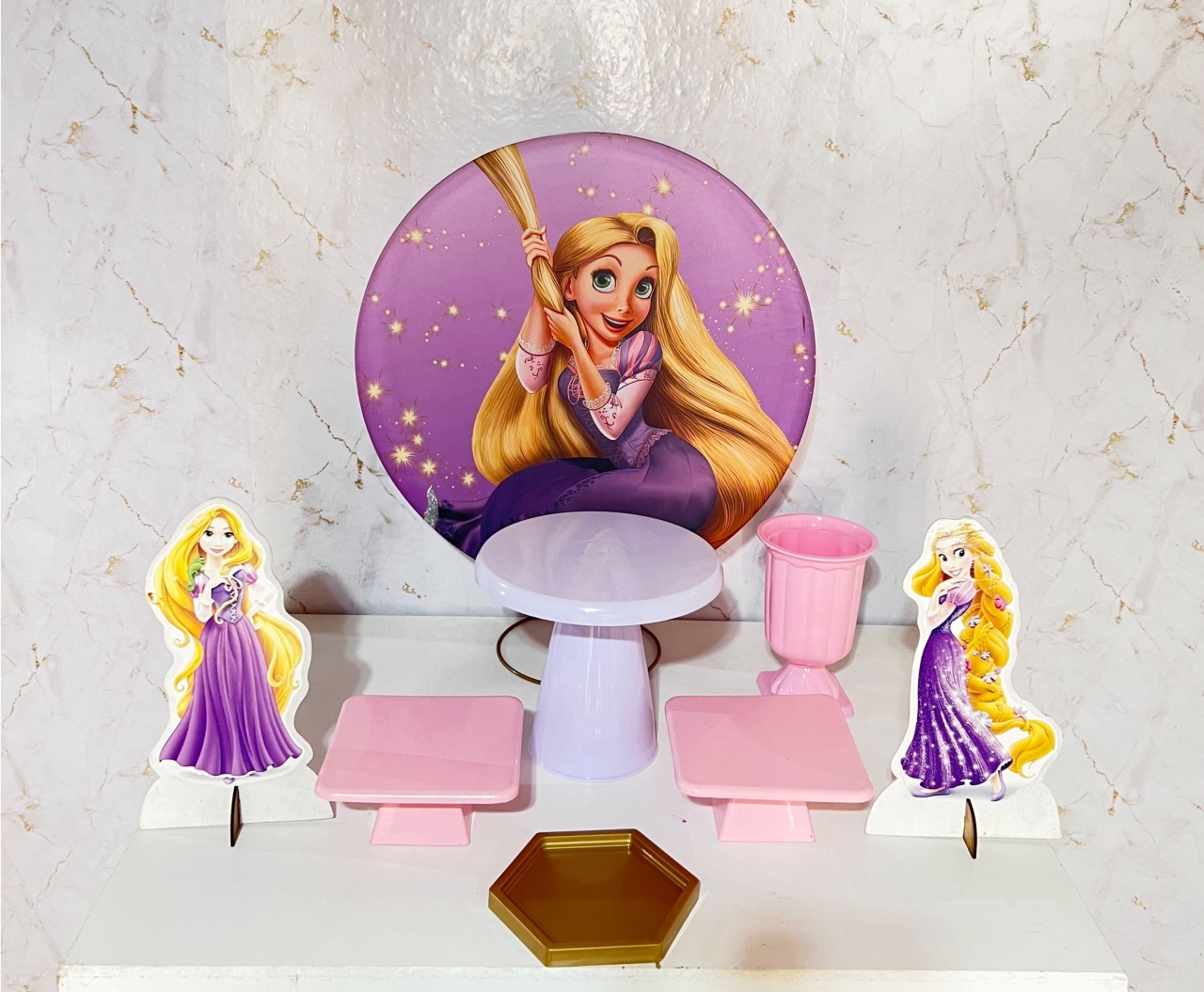 Festa Na Mesa Rapunzel - Brenda silva nascimento 