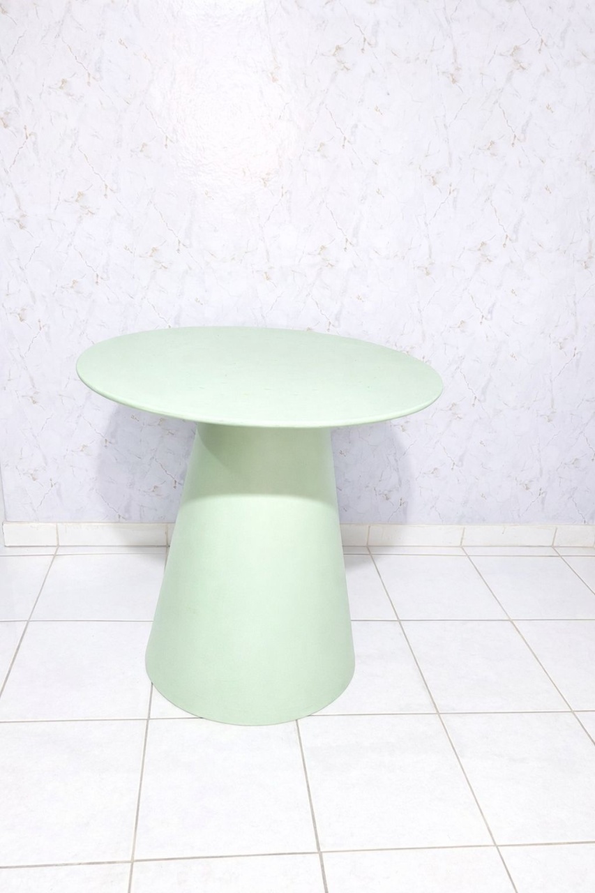 Mesa Cone Verde Candy - Brenda silva nascimento 