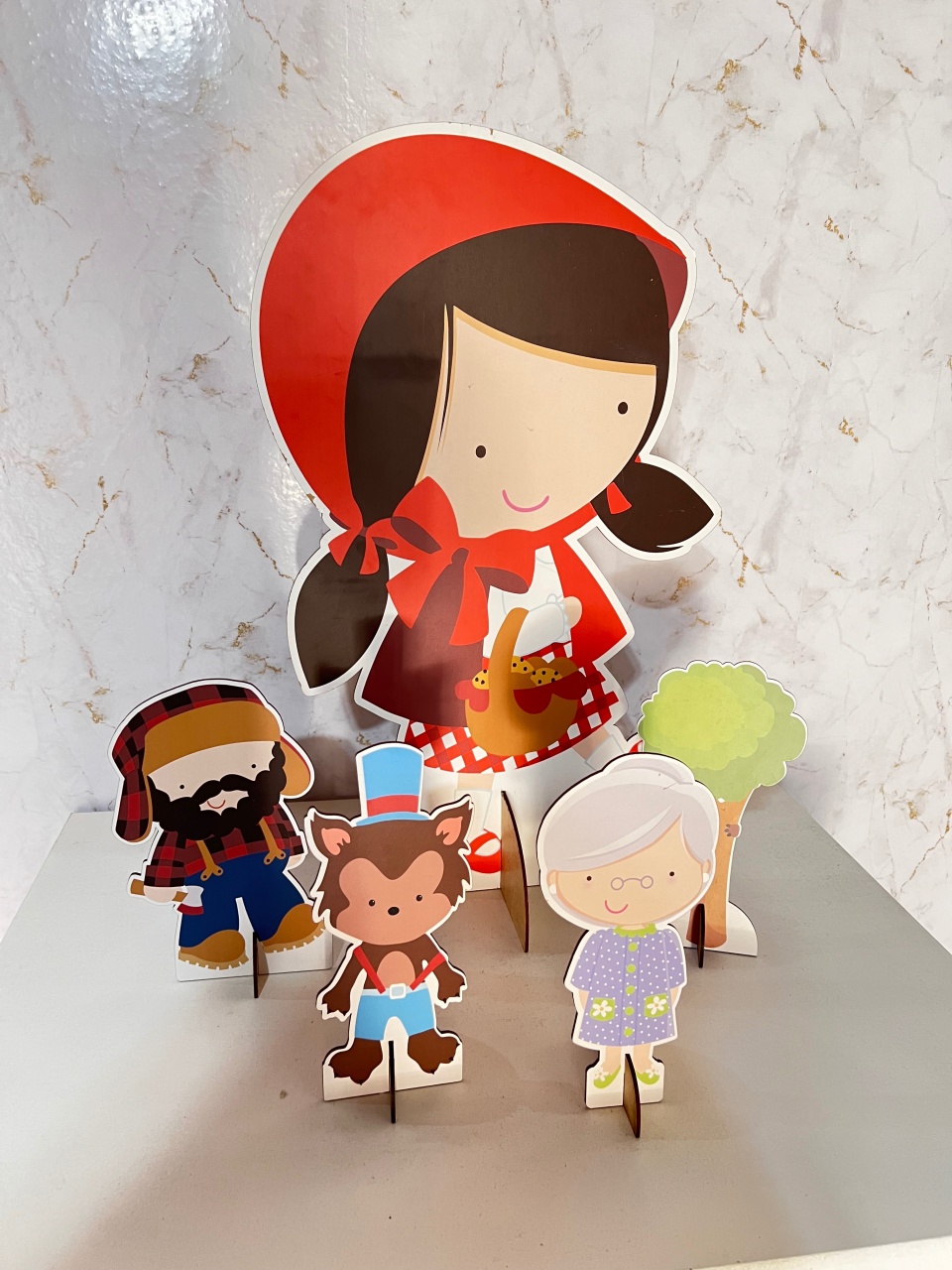 Kit Display Chapeuzinho Vermelho - Brenda silva nascimento 