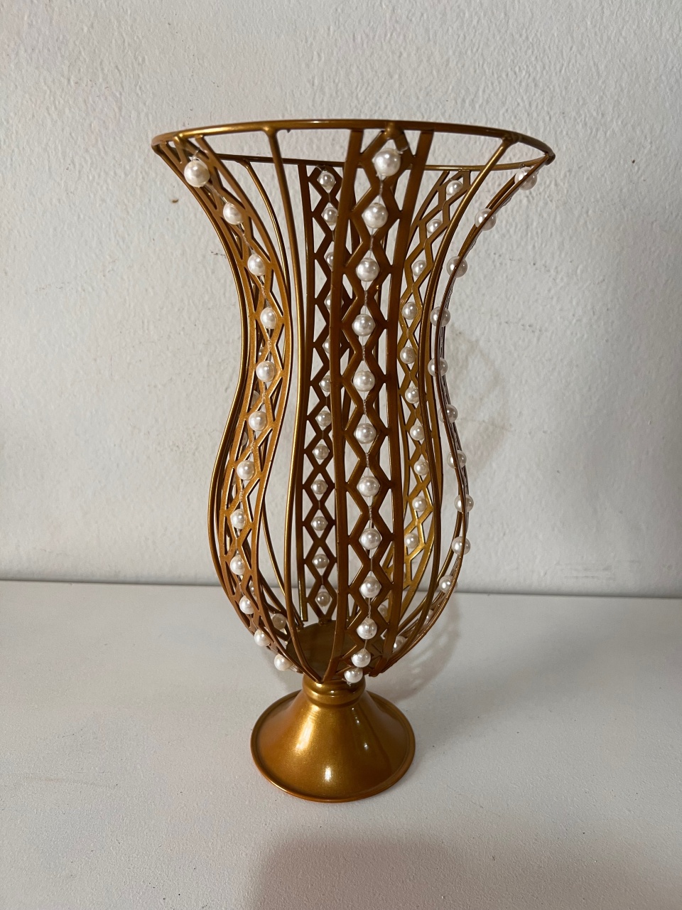 Vaso Dourado Pérola  - Brenda silva nascimento 